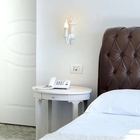 Barbarella מלון נאפולי