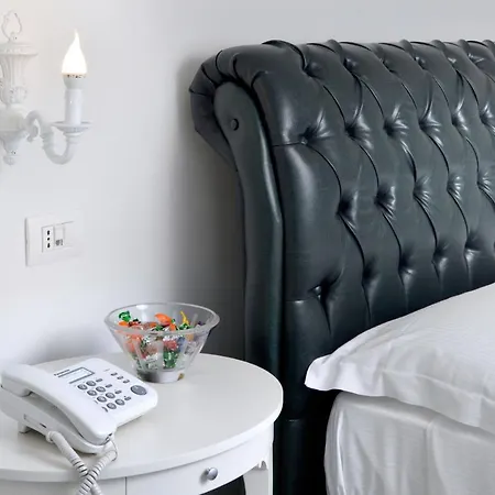 Barbarella * נאפולי