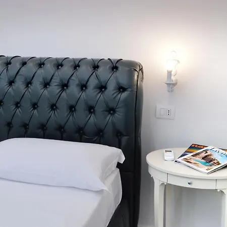 Barbarella * Nápoles