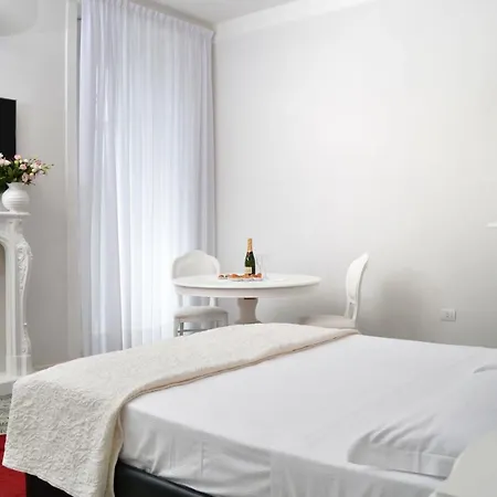 Hotel Barbarella Napoli